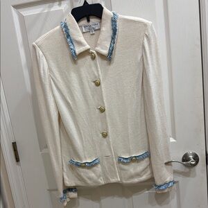 St. John Cream and Blue Blazer Knit Elegance